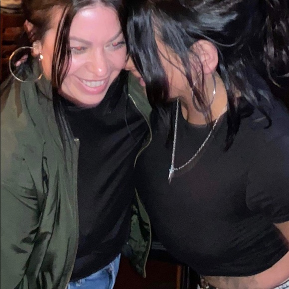 Meet your Posher, Laura - Picture 6 of 8